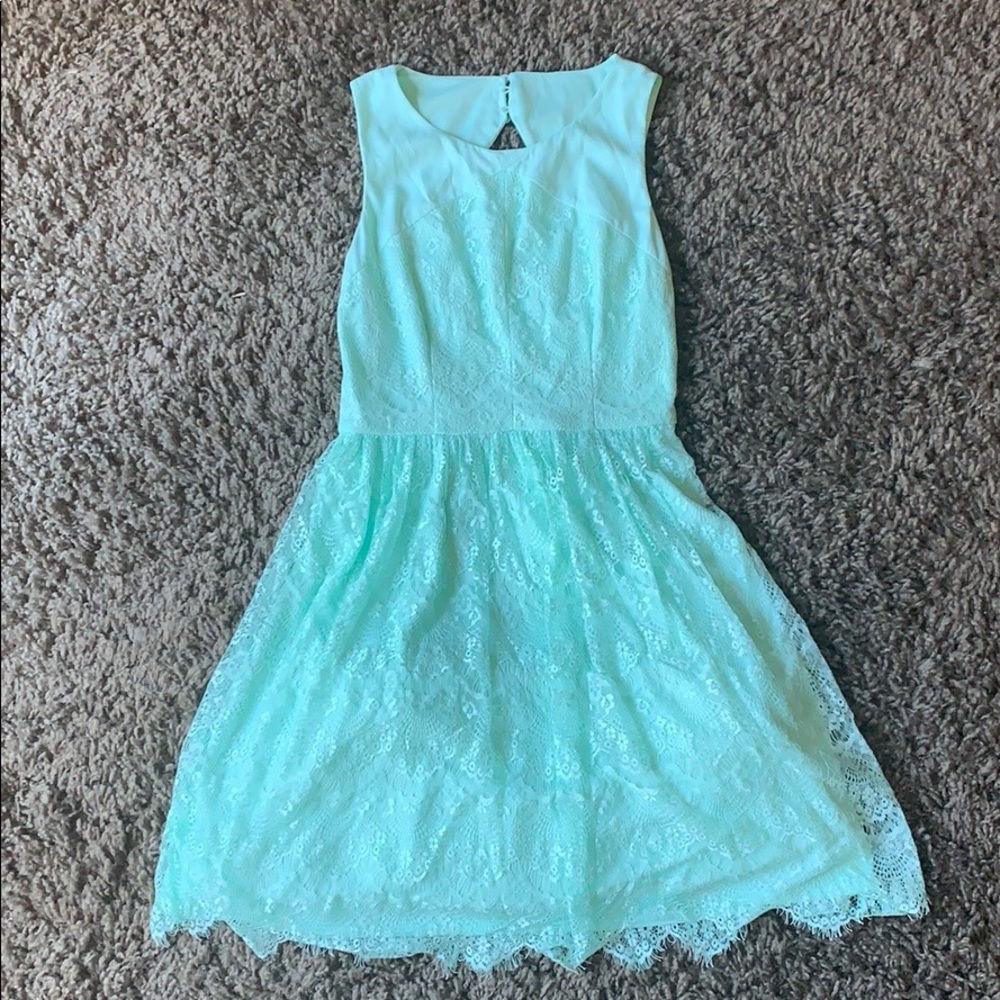 Jessica Simpson mint lace dress